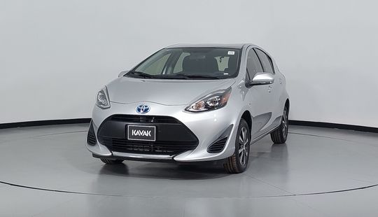 Toyota • Prius C