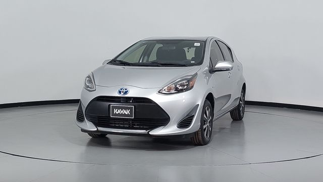 Toyota • Prius C