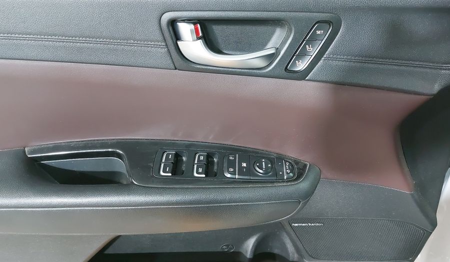 Kia Optima 2.0 TURBO GDI SXL AT Sedan 2017