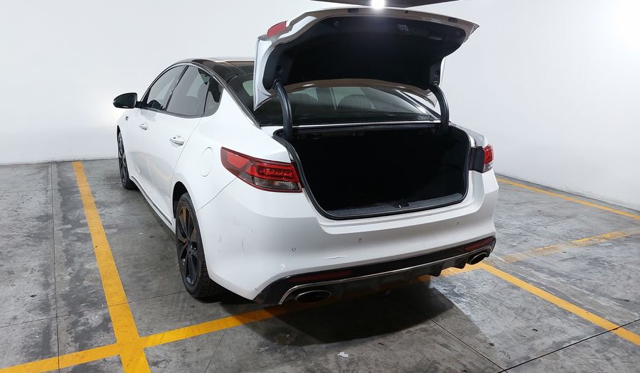Kia Optima 2.0 TURBO GDI SXL AT Sedan 2017