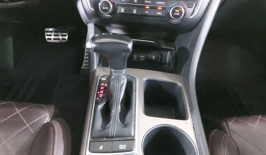 Kia Optima 2.0 TURBO GDI SXL AT Sedan 2017