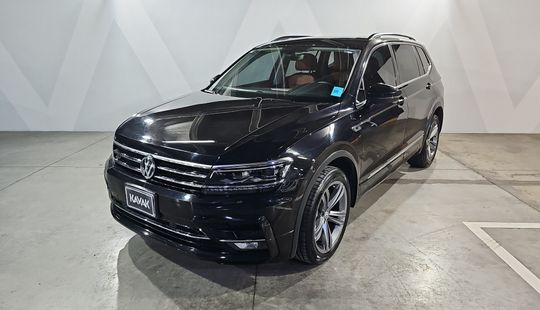 Volkswagen • Tiguan