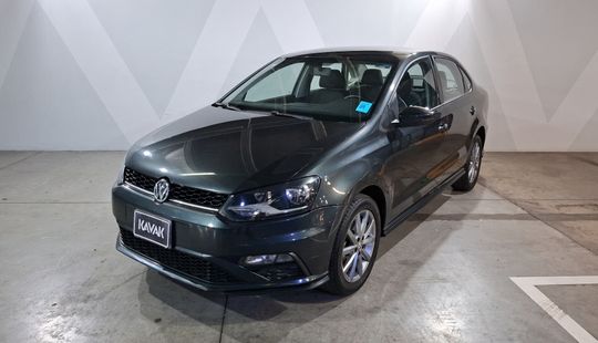 Volkswagen • Vento