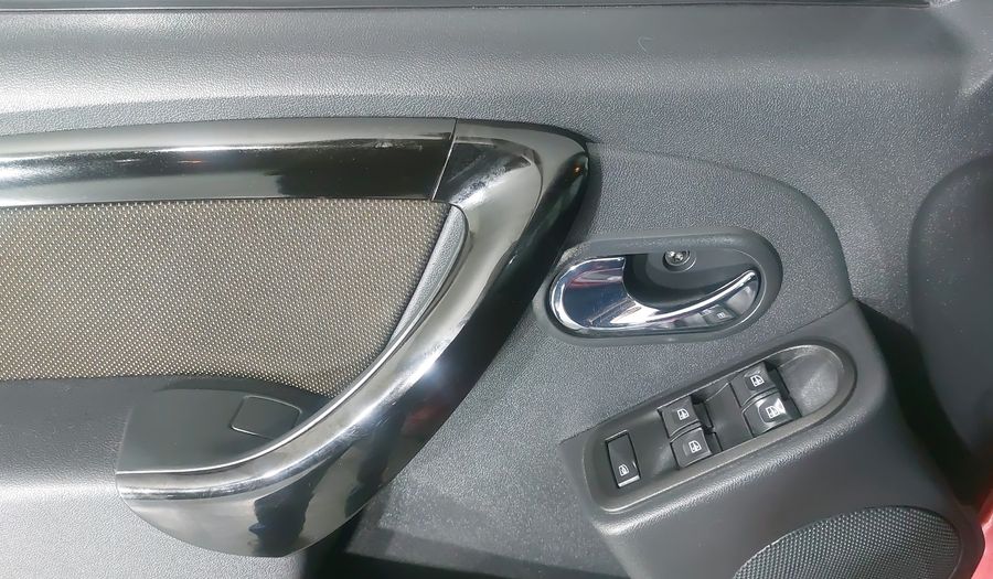 Renault Duster 2.0 DYNAMIQUE MEDIA NAV MT Suv 2017