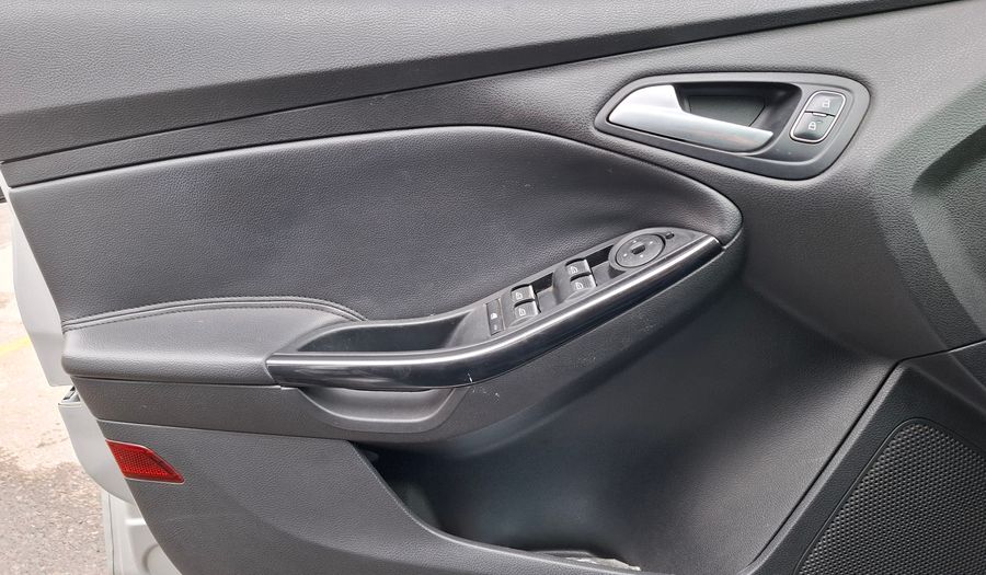 Ford Focus Iii 2.0 TITANIUM POWERSHIFT Hatchback 2016