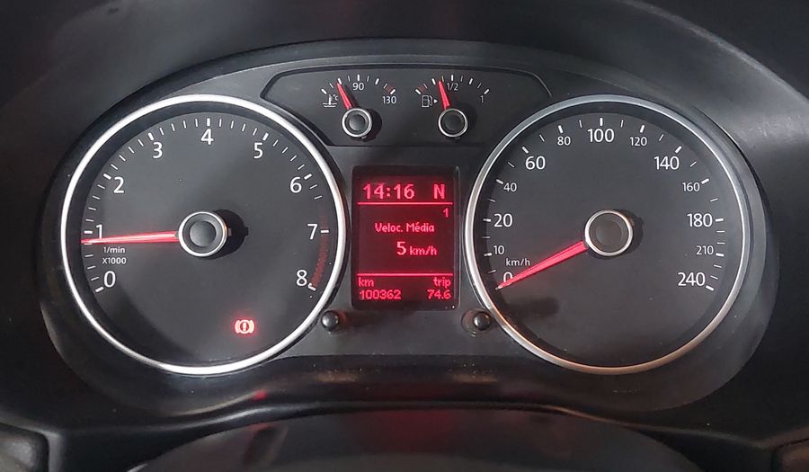Volkswagen Voyage MI TRENDLINE Sedan 2014