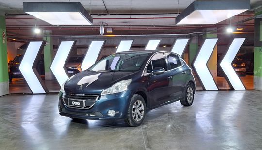 Peugeot • 208
