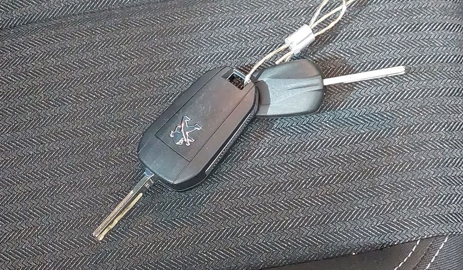 Peugeot 208 ACTIVE Hatchback 2024