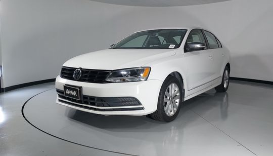 Volkswagen • Jetta