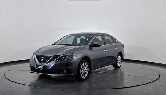 Nissan • Sentra