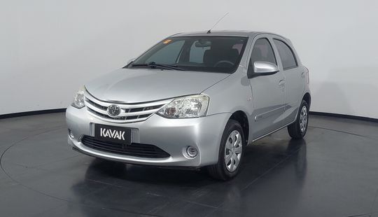 Toyota • Etios