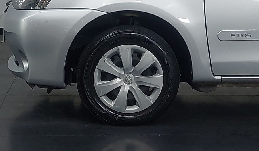 Toyota Etios X Hatchback 2015