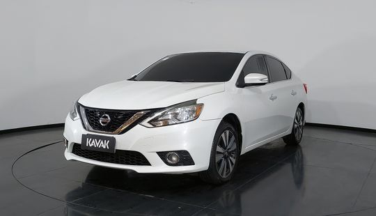 Nissan • Sentra