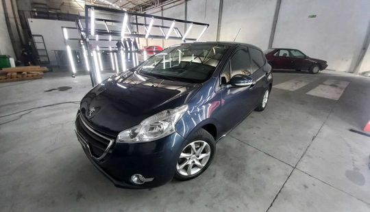 Peugeot • 208