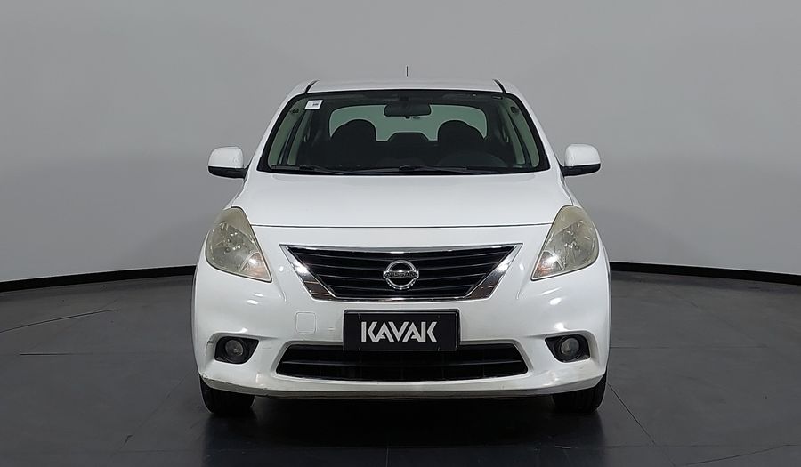 Nissan Versa SL Sedan 2014