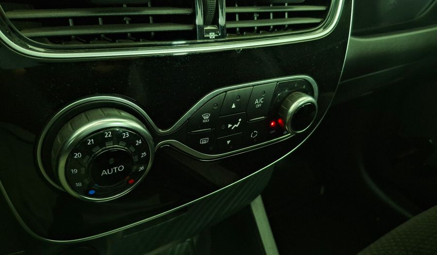 Renault Clio 0.9T DYNAMIQUE Hatchback 2018