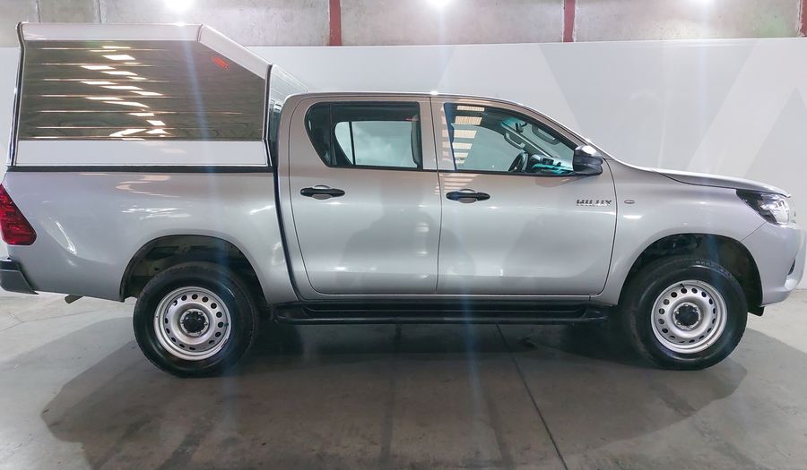 Toyota Hilux 2.7 BASE DOBLE CABINA Pickup 2022