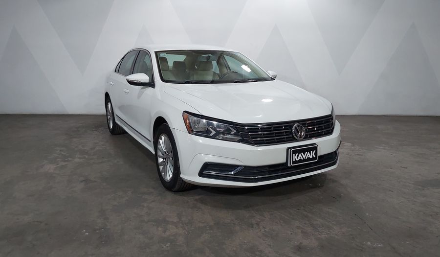 Volkswagen Passat 2.5 SPORTLINE Sedan 2016