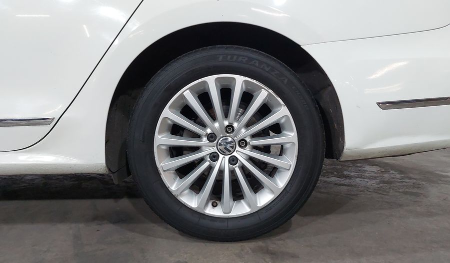 Volkswagen Passat 2.5 SPORTLINE Sedan 2016