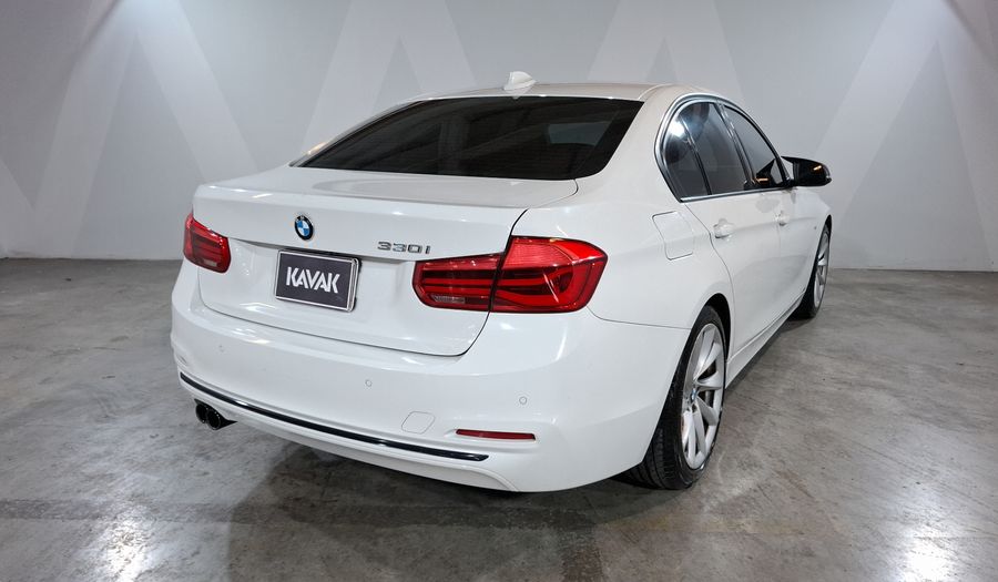 Bmw Serie 3 2.0 330IA SPORT LINE AUTO Sedan 2017