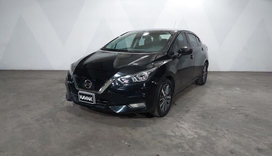 Nissan • Versa