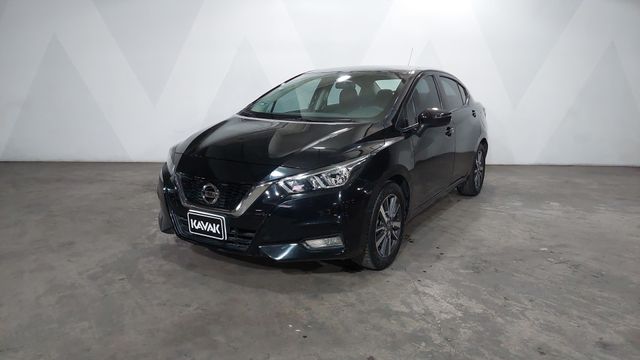 Nissan • Versa