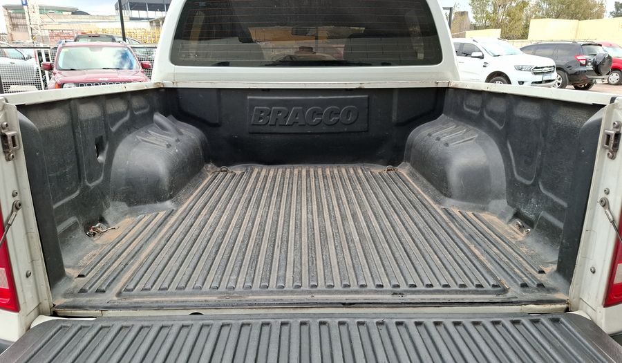 Volkswagen Amarok 2.0 TDI 180CV TRENDLINE 4X2 MY16 Pickup 2016