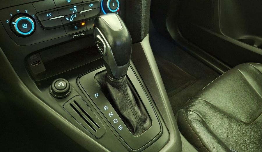 Ford Focus 2.0 SE POWER SHIFT Sedan 2017
