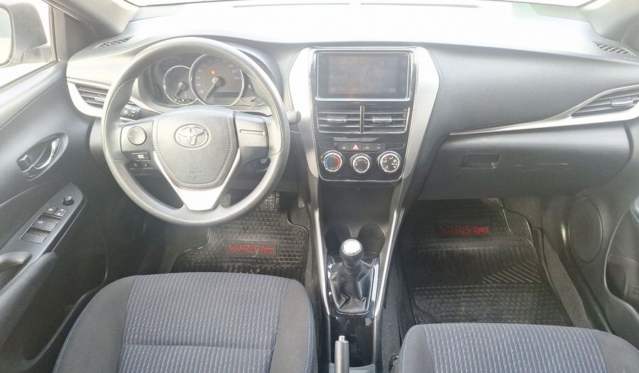Toyota Yaris 1.5 SPORT Hatchback 2019