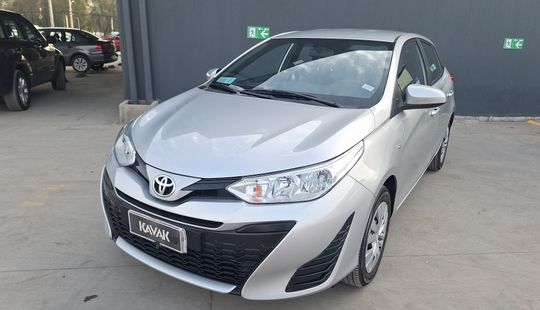 Toyota • Yaris
