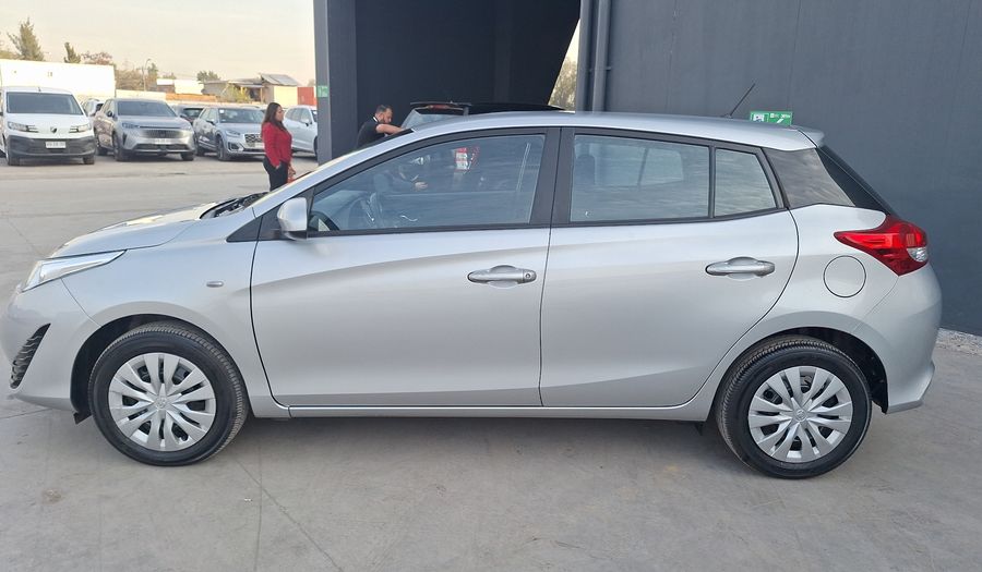 Toyota Yaris 1.5 SPORT Hatchback 2019