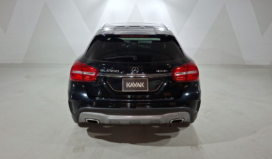 Mercedes Benz Clase Gla 2.0 GLA 250 CGI SPORT Suv 2016