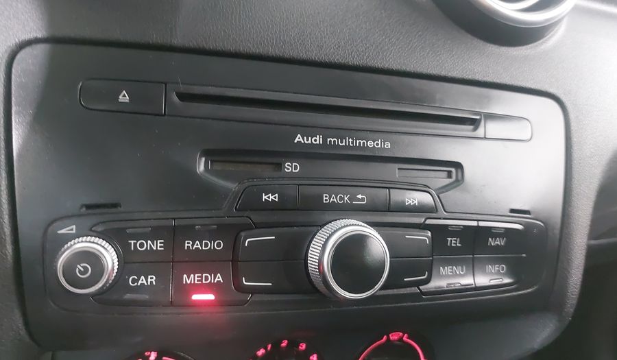 Audi A1 1.4 TFSI COOL S TRONIC Hatchback 2015
