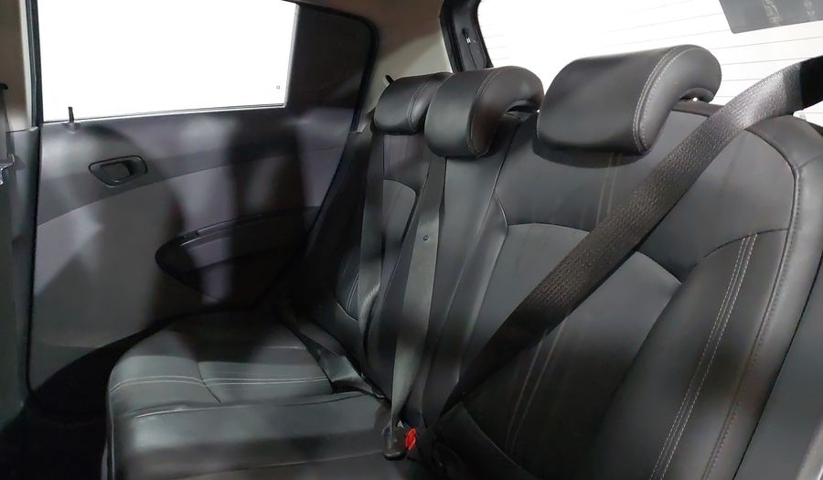 Chevrolet Spark Classic 1.2 LTZ C MT Hatchback 2017