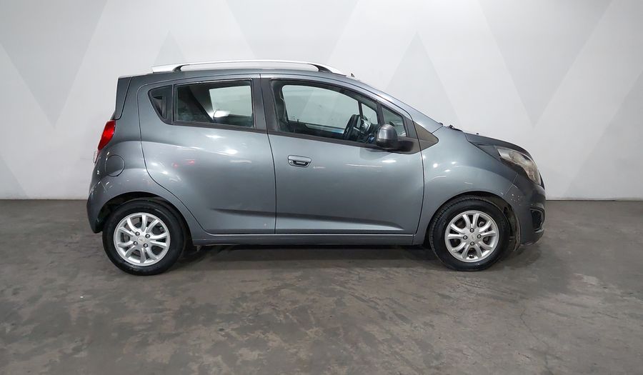Chevrolet Spark Classic 1.2 LTZ C MT Hatchback 2017