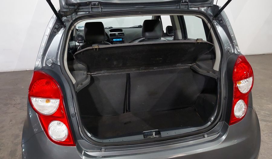 Chevrolet Spark Classic 1.2 LTZ C MT Hatchback 2017
