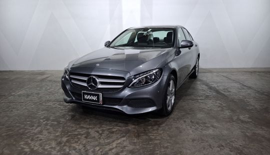 Mercedes Benz • Clase C