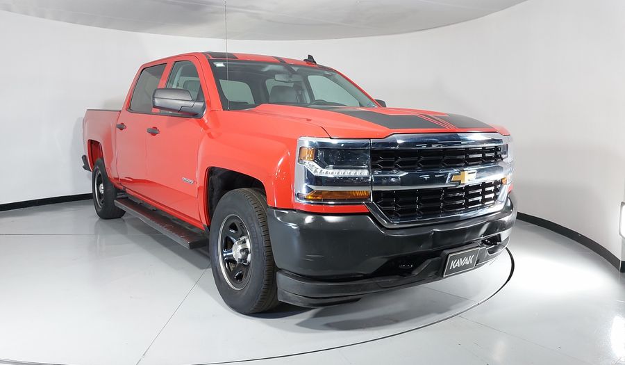 Chevrolet Silverado 2500 5.3 DOBLE CABINA J AT Pickup 2018