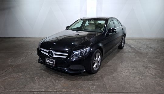Mercedes Benz • Clase C