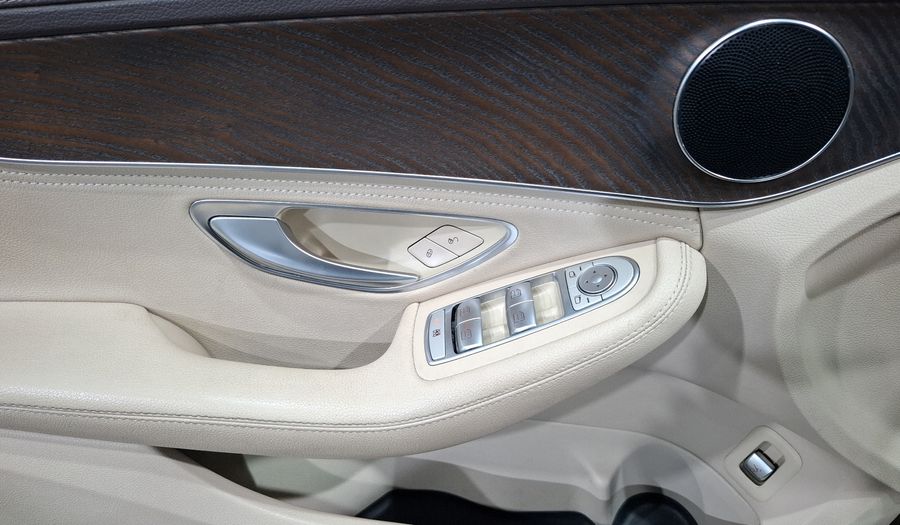 Mercedes Benz Clase C 2.0 200 CGI EXCLUSIVE AT Sedan 2016