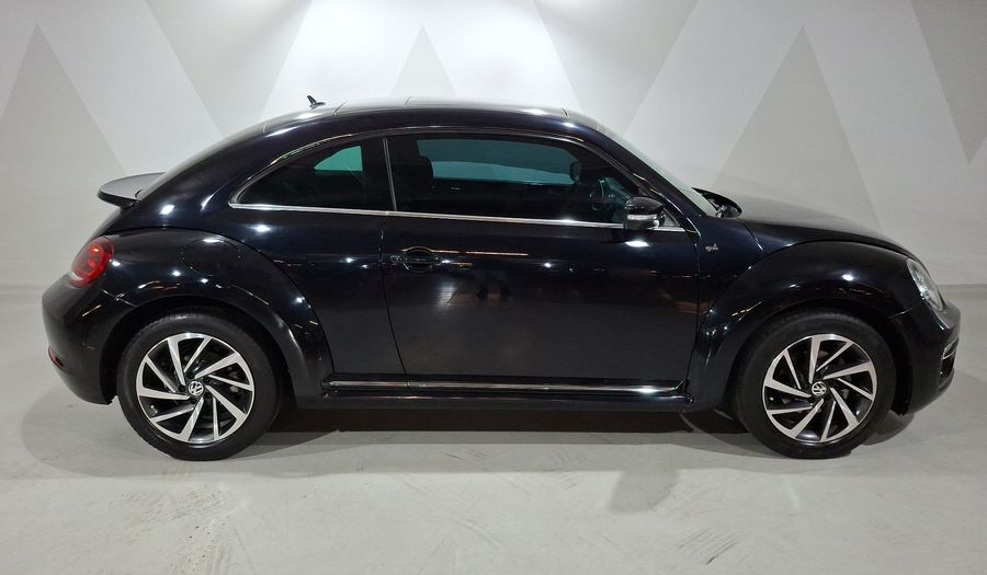 Volkswagen Beetle 2.5 SOUND AUTO Hatchback 2018