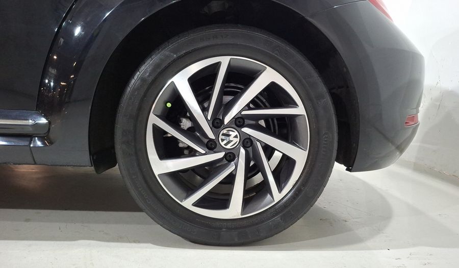 Volkswagen Beetle 2.5 SOUND AUTO Hatchback 2018