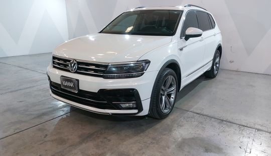 Volkswagen • Tiguan