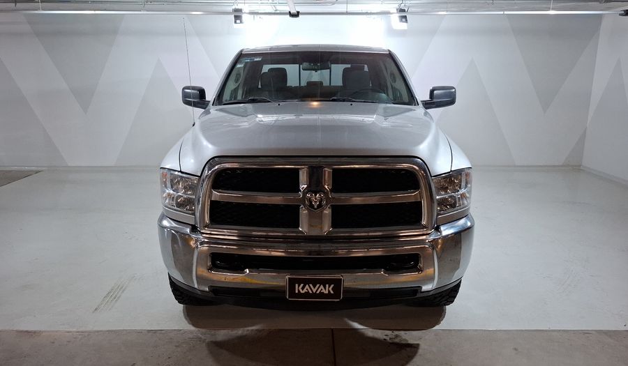 Ram 2500 5.7 SLT HD TRABAJO CREW CAB 4X4 V8 Pickup 2016