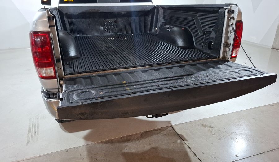 Ram 2500 5.7 SLT HD TRABAJO CREW CAB 4X4 V8 Pickup 2016
