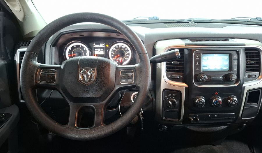 Ram 2500 5.7 SLT HD TRABAJO CREW CAB 4X4 V8 Pickup 2016