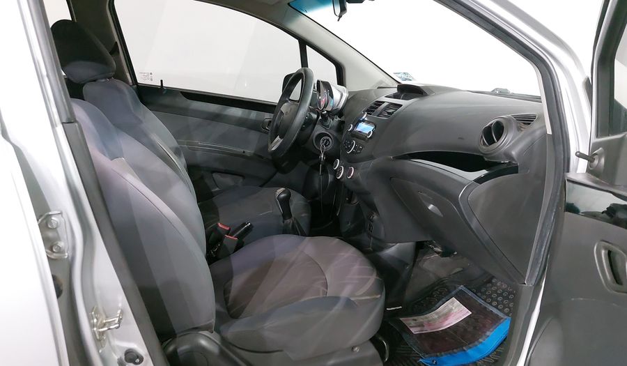 Chevrolet Spark Classic 1.2 LT B MT Hatchback 2016