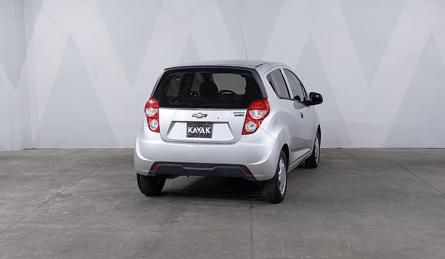 Chevrolet Spark Classic 1.2 LT B MT Hatchback 2016