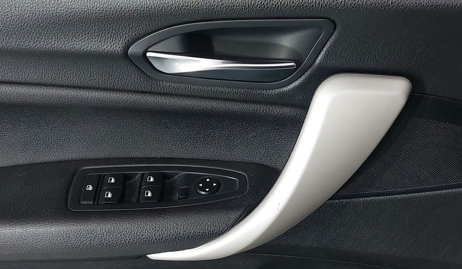 Bmw Serie 1 2.0 120IA AUTO Hatchback 2017