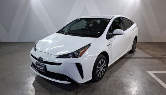 Toyota • Prius